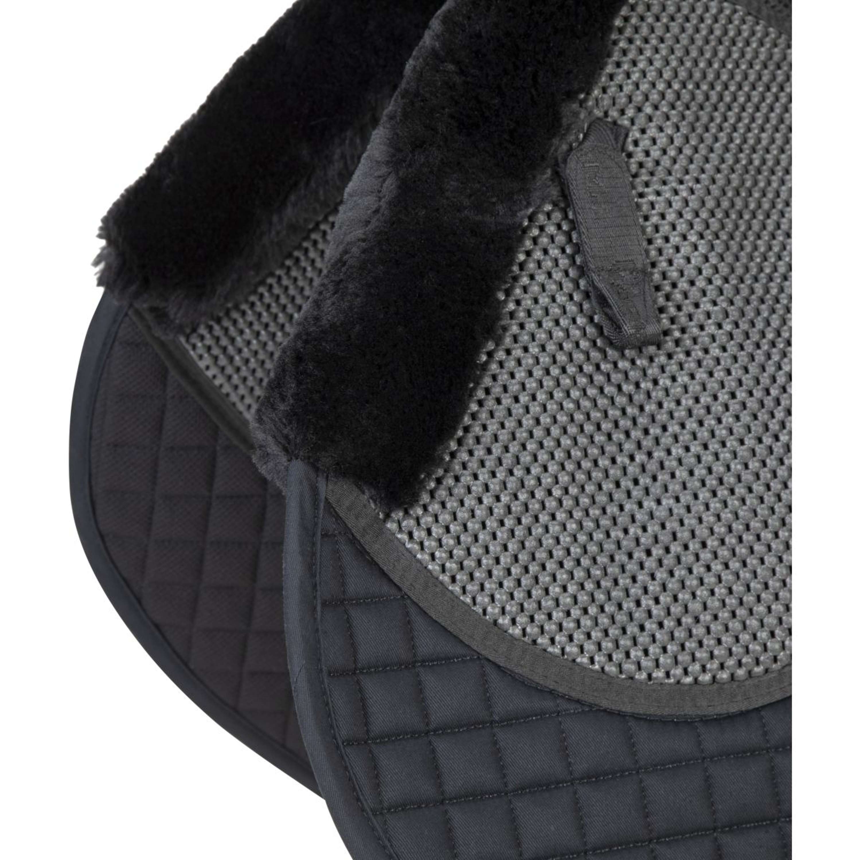 Arma by Shires Saddlepad Soft Grip Jumping Black