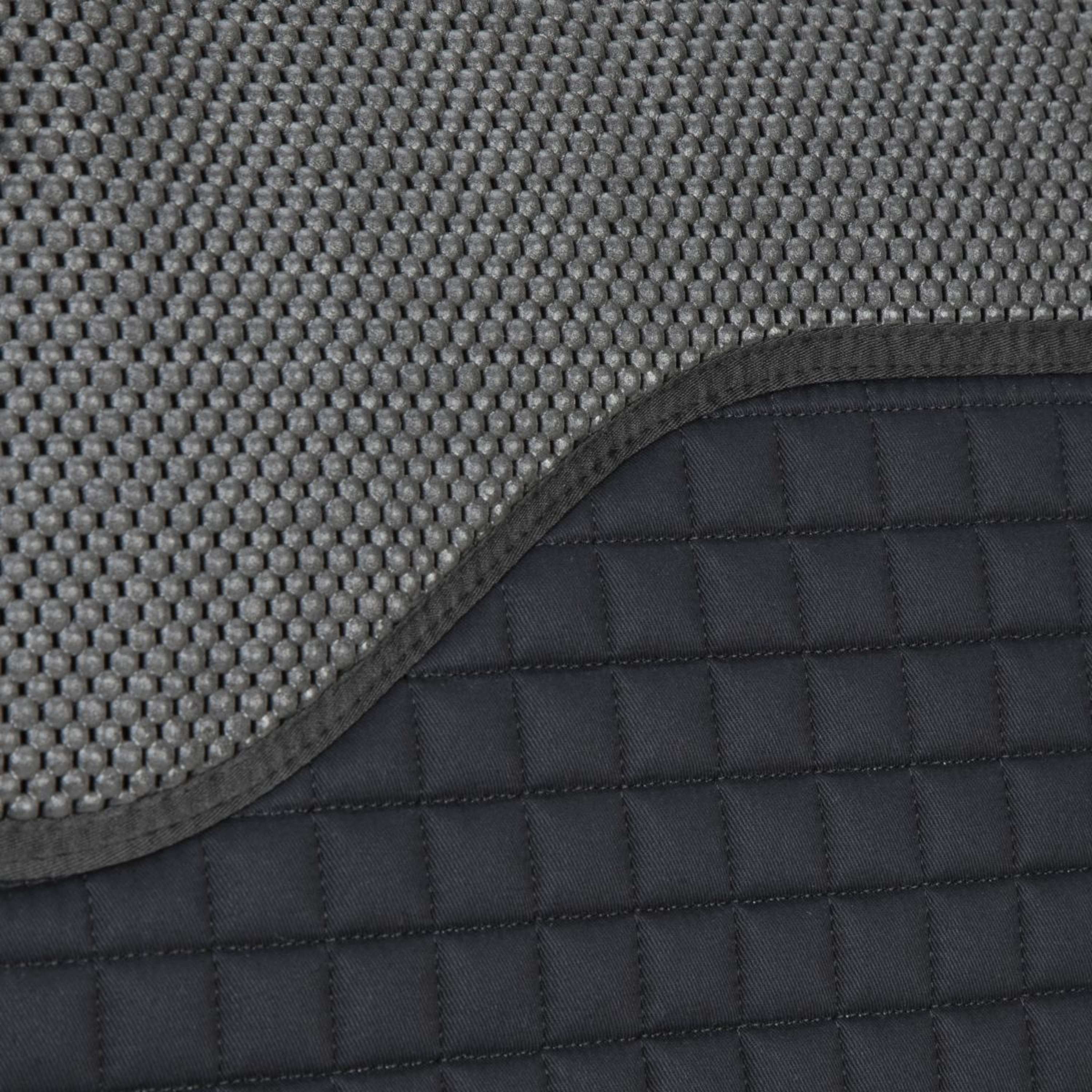 Arma by Shires Saddlepad Soft Grip Jumping Black