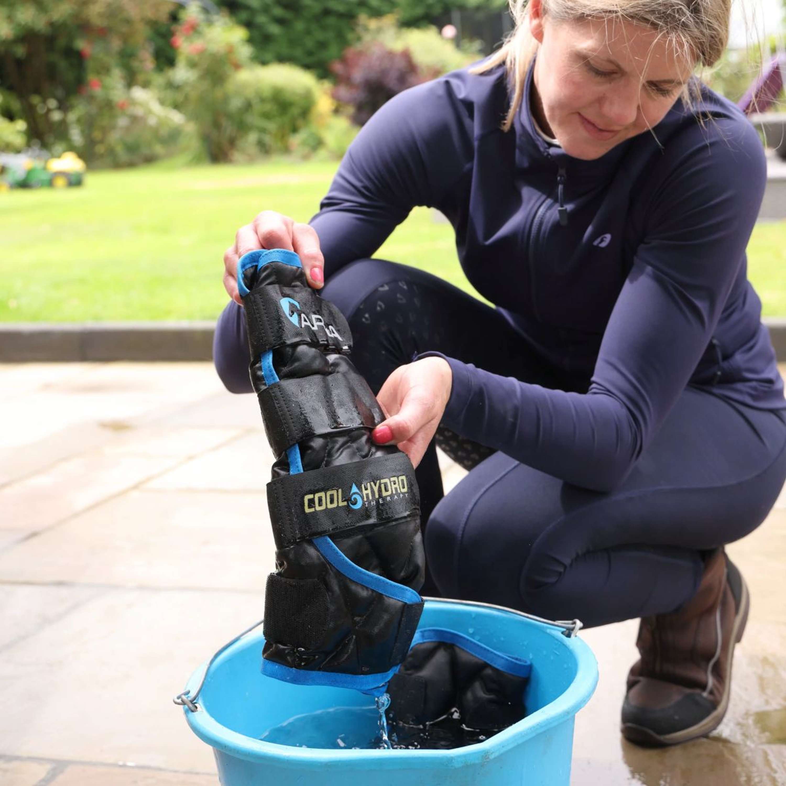 Arma by Shires Leg protection Cool Hydro Therapy Black