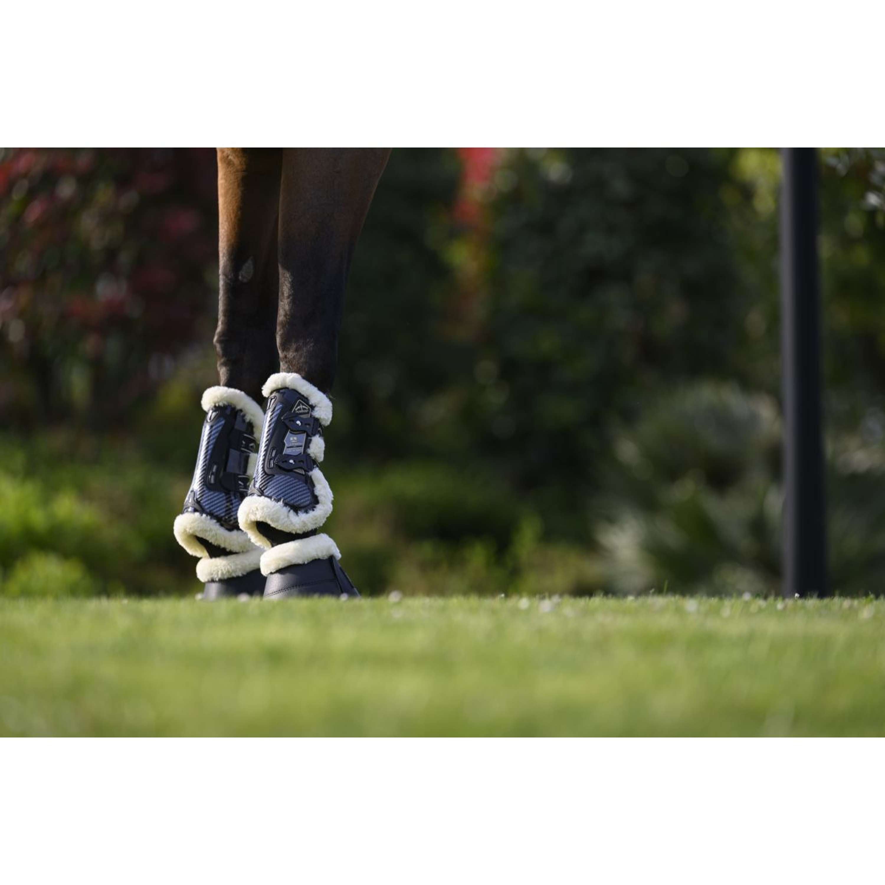 Veredus Tendon Boots Carbon Gel Absolute Save the Sheep Front Black