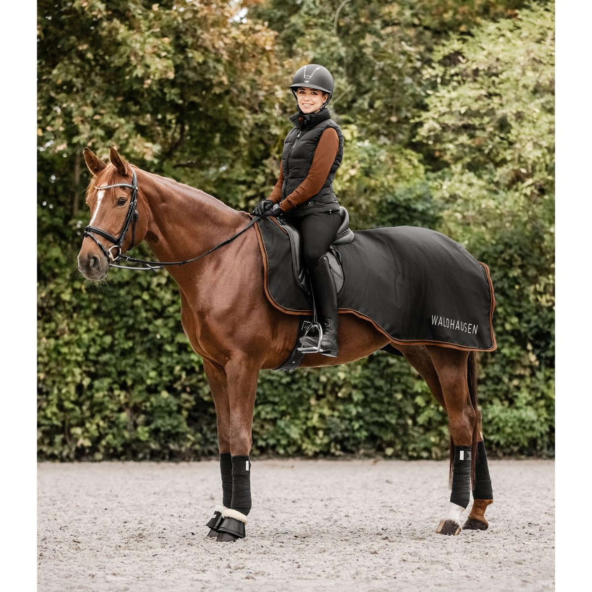 Waldhausen Rain Exercise Rug Perth 50g Black