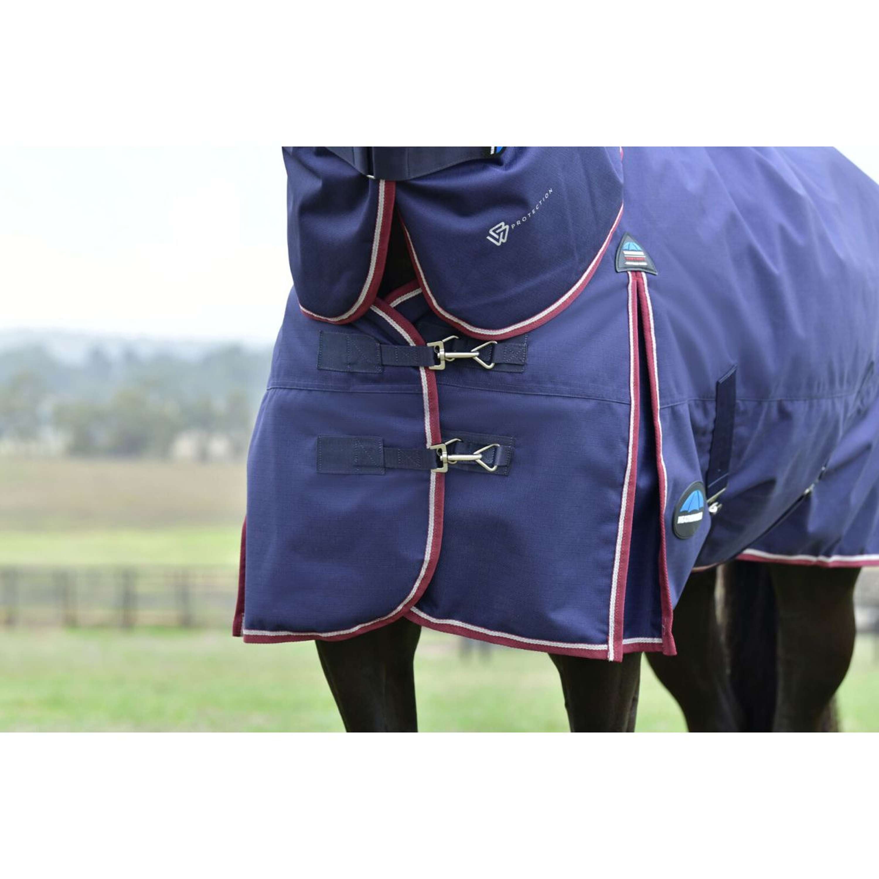 WeatherBeeta ComFiTec Essential Turnout Detach-A-Neck 220g Navy/Burgundy