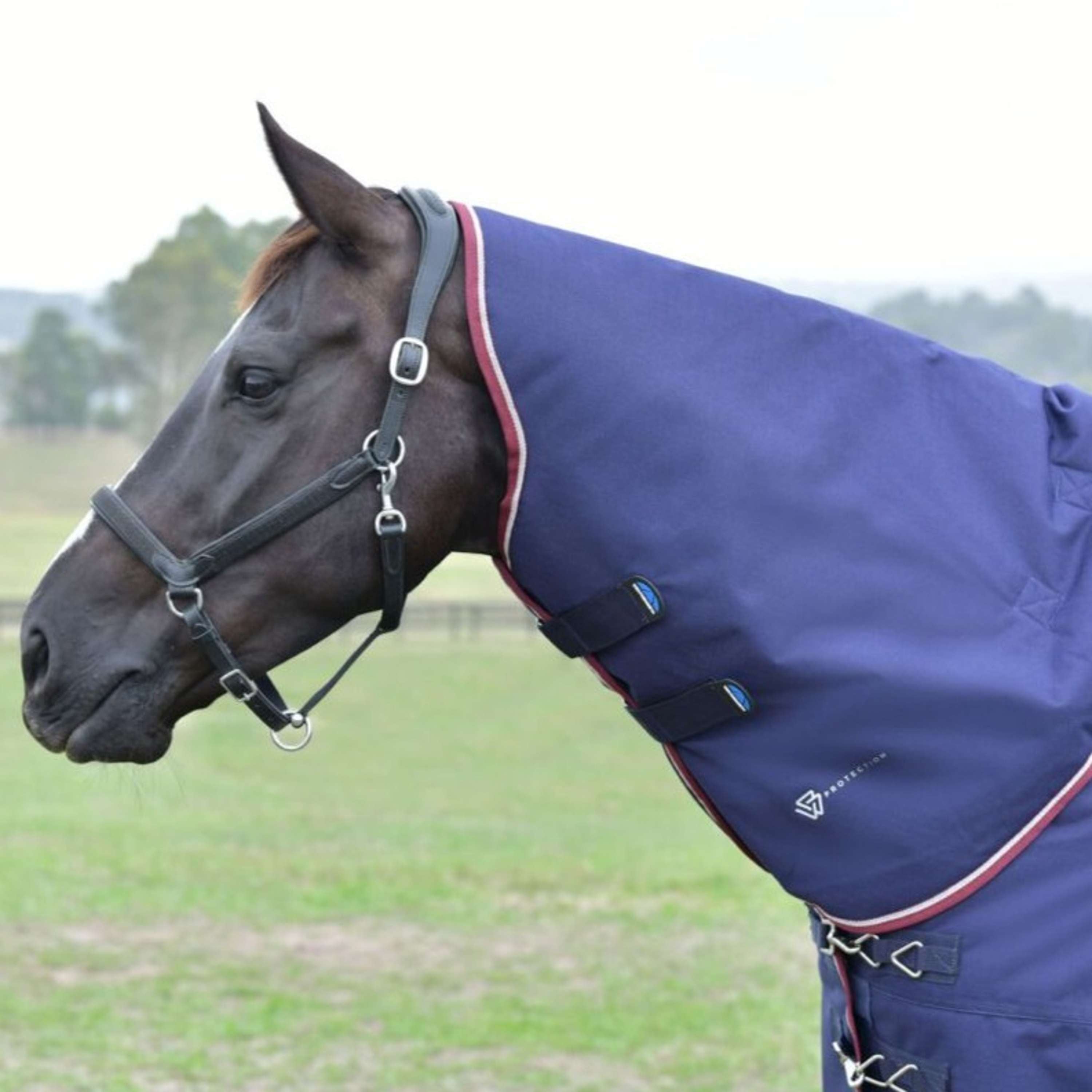 WeatherBeeta Neck Cover ComFiTec Essential Turnout 0g Navy/Burgundy
