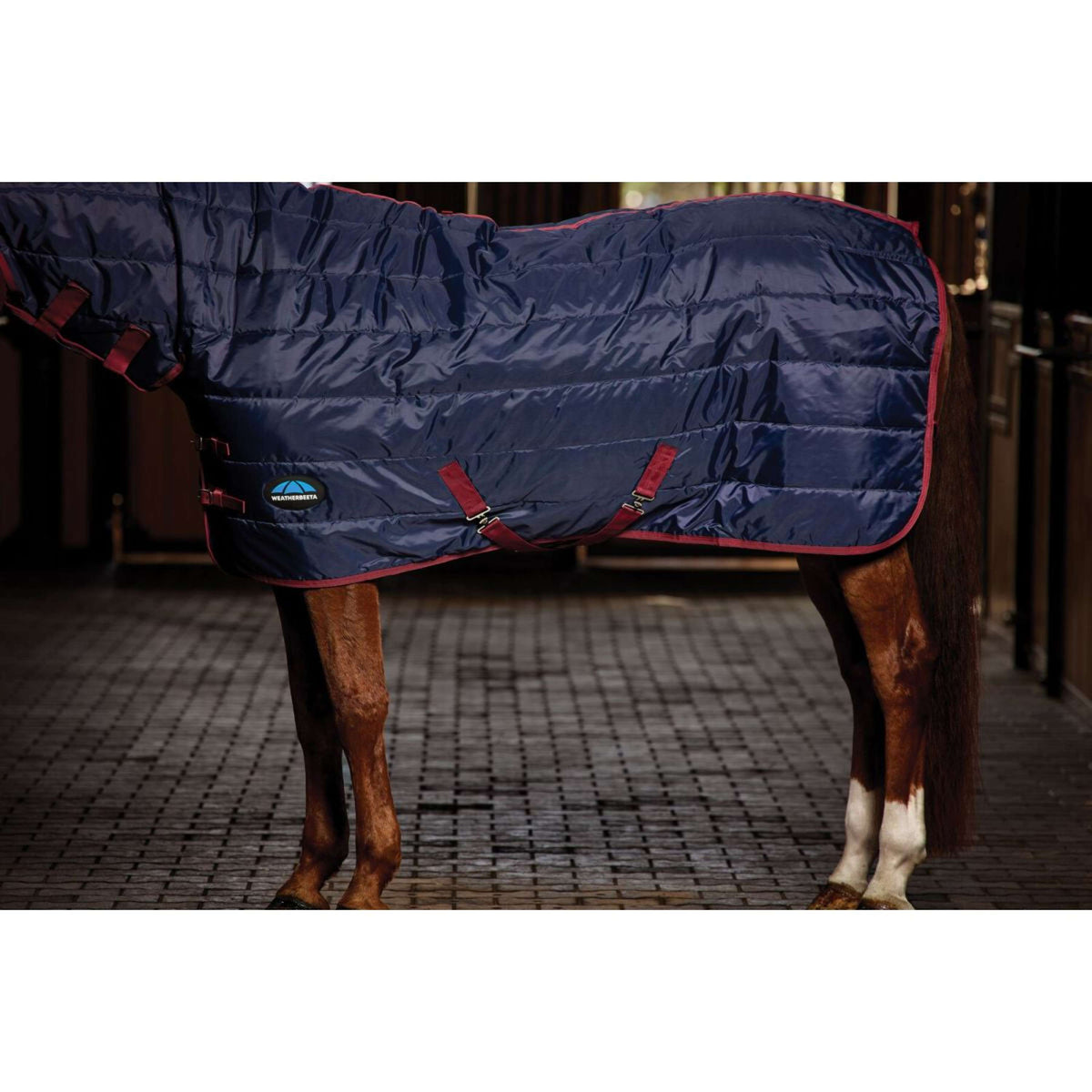 WeatherBeeta Stable Rug ComFiTec 210D Channel Quilt Combo Neck 100g Navy/Burgundy