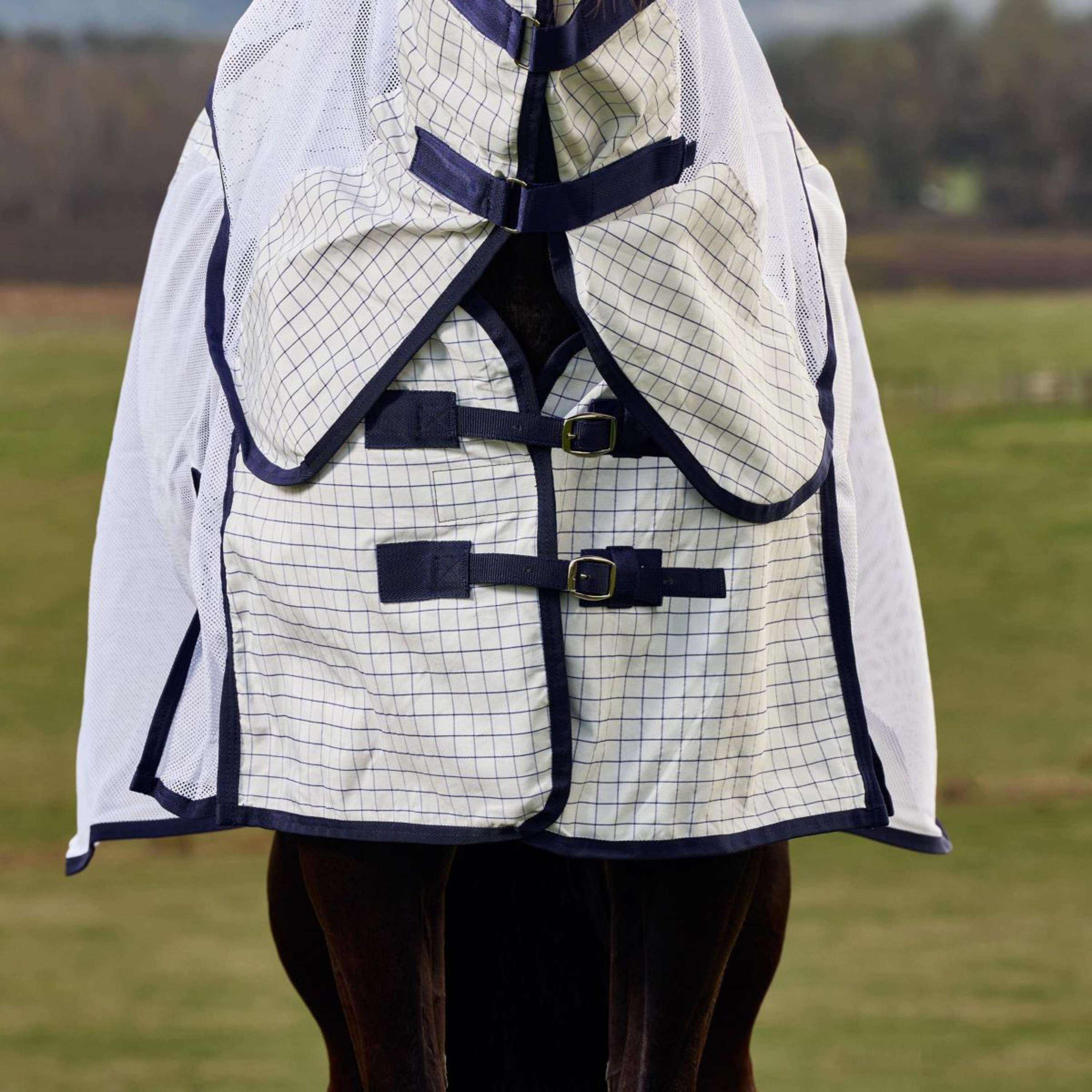 WeatherBeeta Summer Rug Airstream Combo White/Navy