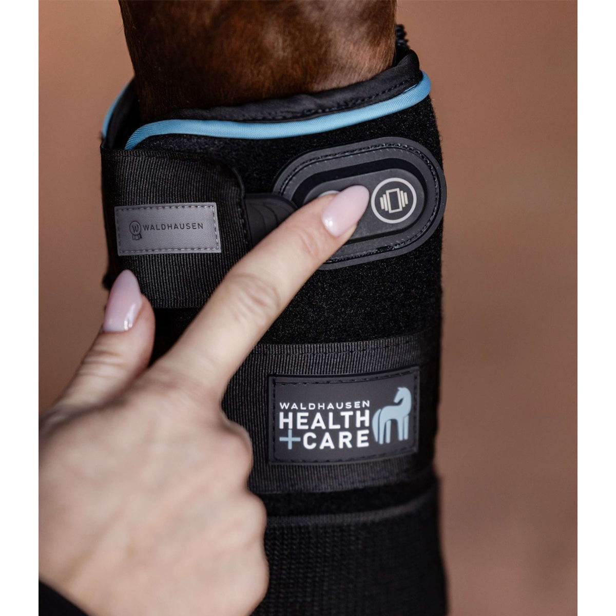 Waldhausen Health + Care Protector TecSupreme Cooling/Warming/Vibration Black