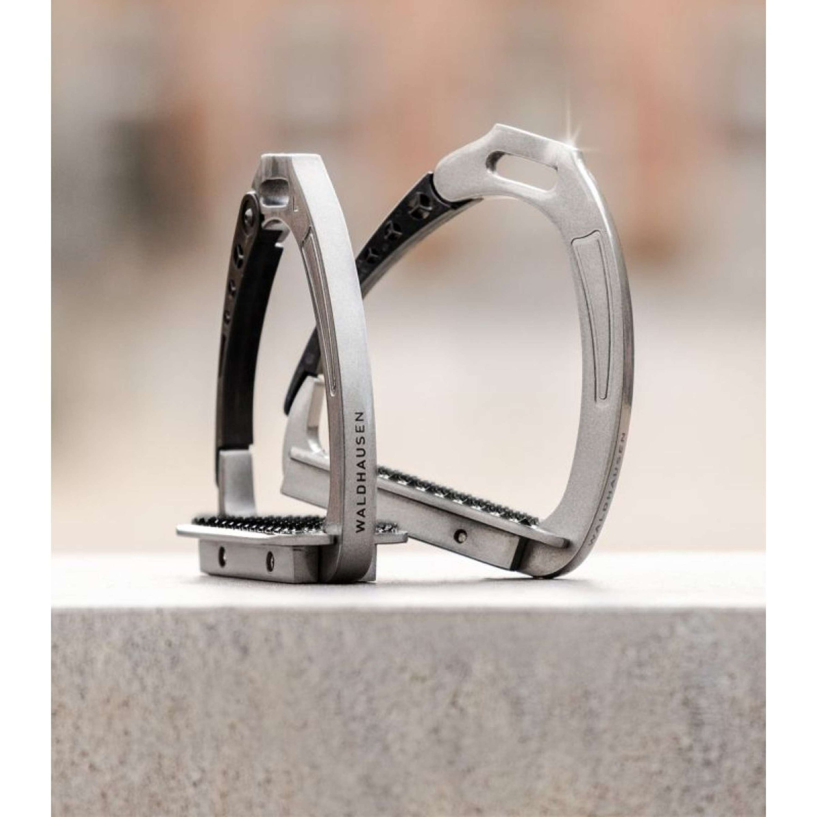 Waldhausen Safety Stirrups Kids Pro Grey Waldhausen Safety Stirrups Kids Pro Grey